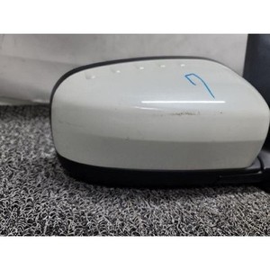 กระจกมองข้างขวา Koleos รุ่น 96301JY40A มือสอง - Product Image 2