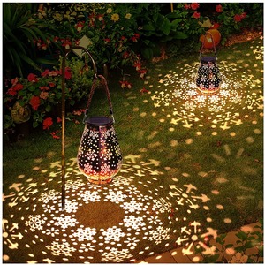 Lámpara Hexagonal Solar Hecha a Mano, Duradera, de Alta Calidad, con Patrón de Copo de Nieve, Impermeable, para Jardín Exterior, Día de San Valentín - Product Image 1