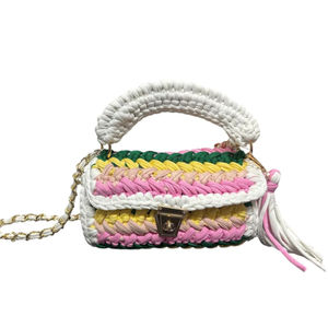 Sac à main artisanal en coton multicolore au crochet avec pompon, à porter en bandoulière - Product Image 1