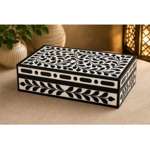 Caja de joyería de madera tallada oriental, diseño floral rectangular en blanco y negro con tapa, contenedor de almacenamiento para decoración del hogar - Product Image 1