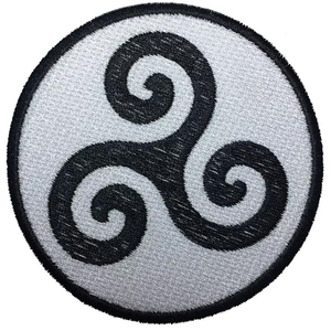 Patch brodé en chenille de qualité supérieure, personnalisé, à thermocoller pour vêtements, service OEM disponible - Product Image 1