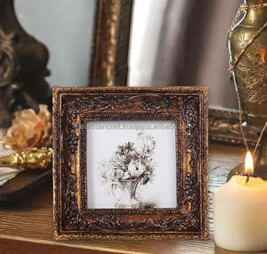 Cadre photo en bois antique, artisanat indien, design personnalisable, finition polie, matériau organique, à poser sur table ou à accrocher au mur, décoration intérieure - Product Image 1