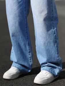 Jeans de Mezclilla Anchos con Tinte Vintage para Hombre |   Pantalones holgados de mezclilla azul lavado |   Pantalones Casuales de Pierna Recta para Verano, Ecológicos - Product Image 6