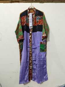 Kimono en soie fait main le plus vendu, style vintage patchwork, robes de demoiselle d'honneur, taille unique, kimono en soie pour femme, vêtements de nuit - Product Image 2