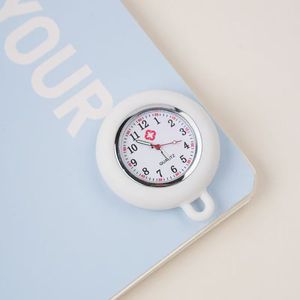 Nouvelle montre à quartz 2026 pour étudiants infirmiers, vente en gros d'usine, montre-bracelet lumineuse ronde en silicone, montre à quartz en caoutchouc pour femmes et hommes - Product Image 4