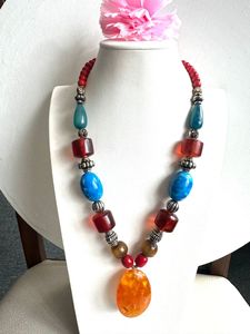 Collar de Resina Hecho a Mano con Colgante de Epoxi Colorido, Joyería con Diseño de Paz para Mujer, Marca APEX ALIGN, Regalo - Product Image 2