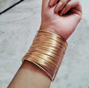 Bracelets manchette ajustables en fil de laiton faits à la main, très demandés, pour femmes, bijoux de mode tendance pour usage quotidien, Shan India, disponibles - Product Image 2