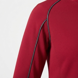 Tenue de cyclisme fitness avec maillot respirant et doux, short léger en tissu extensible et construction à séchage rapide pour l'entraînement - Product Image 2