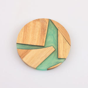 Posavasos Redondo Creativo de Madera Maciza de Acacia con Resina Epoxi de Alta Calidad para el Hogar o la Oficina - Product Image 1