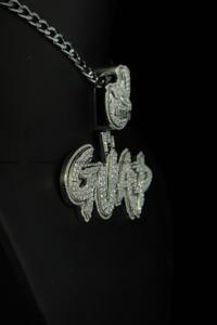 Colgante de Doble Capa con Nombre en Moissanita de Corte Brillante Redondo, Plata de Ley 925, Colgante de Boda para Hombre y Mujer de Phoenix Enterprise - Product Image 3