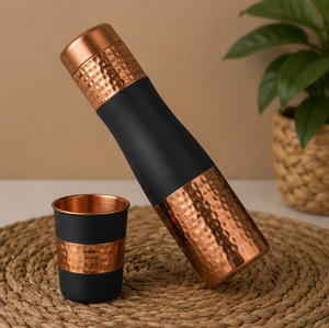 Bouteille d'eau bicolore marron foncé et cuivre martelé – Gourde de voyage portable au design traditionnel - Product Image 3