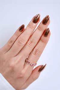 Uñas Postizas de Lujo con Forma de Almendra, Diseño Abstracto en Espiral, Cromadas y Metálicas, Venta al Por Mayor, Fabricación Personalizada OEM/ODM - Product Image 3