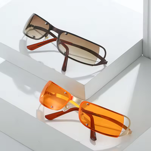 Lunettes de soleil Y2K rectangulaires en métal UV400, protection extérieure, luxe, unisexe, blanches - Product Image 1