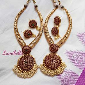 Fashion Jewelry Necklace Set-round Kemp Stone Embellished Pendant Style - Product Image 1