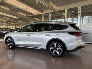 Ford Focus 2025 Usado, Motor de 3 Cilindros, Potencia 114kW (155hp), Combustible Gasolina, Tracción Delantera 4x2, 2 Ejes, Euro6e, Transmisión Automática, Volante a la Derecha - Product Image 3
