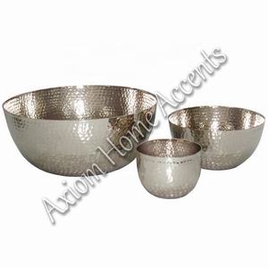 Axiom Home Accents Artesanía artesanal moderna Forjado a mano Frutal de aluminio negro Oro cepillado Desechable para alimentos - Product Image 4