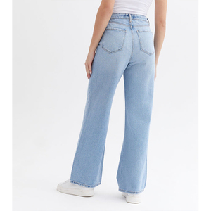 Pantalon en jean pour femme, coupe décontractée moderne, élégant et confortable, mélange de coton, idéal pour le streetwear et les voyages - Product Image 4