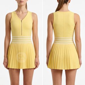 Robe de tennis athlétique respirante à séchage rapide, sans manches, à col rond, avec blocs de couleur, durable et performante - Product Image 4