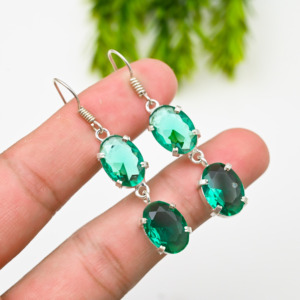 Nouvelle Arrivée Boucles d'Oreilles Pendantes Vintage en Argent Sterling 925 Plaqué Or, avec Pierre Précieuse Péridot Vert Facetté Poire, pour Femme - Product Image 4