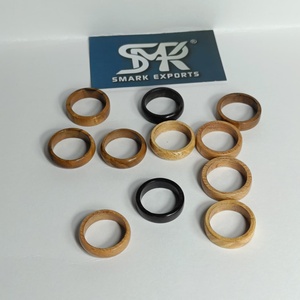 Colección de Anillos de Madera Modernos Hechos a Mano, Ecológicos y a la Moda, Acabado Liso, Bandas de Madera Sólida, Lote al por Mayor - Product Image 6