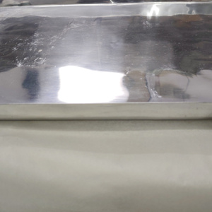 Bandeja de Servir Rectangular Industrial Moderna de Acero Inoxidable con Asas de Cuerno Natural, Plato de Metal Artesanal para Bar de Lujo - Product Image 4