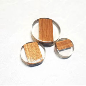 Perillas y Tiradores Redondos Modernos Hechos a Mano con Resina Ecológica para Gabinetes y Cajones - Product Image 1