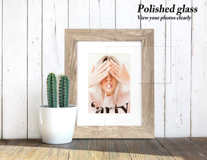 Marcos de Fotos Anchos de 8x10 para Exhibir Fotos de 5x7 con Paspartú, Vidrio HD en el Interior, Marco de Fotos Rústico de Madera Marrón Claro para Mesa - Product Image 3