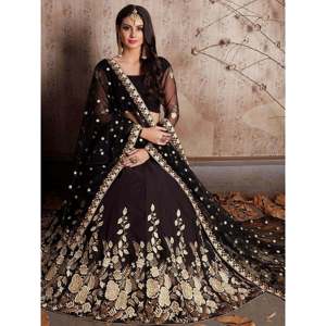 Lehenga Choli de Novia de Seda Negra Bordada de Talla Grande con Encaje y Pedrería - Product Image 1