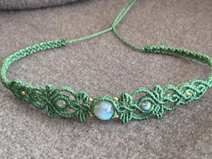 Diadema de Macramé con Labradorita y Piedra Lunar, Verde Menta, Tejida a Mano, Accesorio para el Cabello, Tiara Boho, Joyería - Product Image 5