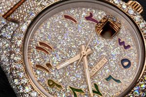 Reloj de Hombre con Diamantes Moissanite VVS, 41 mm, Chapado en Oro Blanco, Esfera de Acero Inoxidable, Ancho de Correa de 20 mm, Totalmente Cubierto de Diamantes, Cuarzo, Deportivo y Elegante - Product Image 6