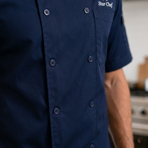 Veste de chef unisexe personnalisée à manches courtes, col mandarin, respirante, extensible, en tissu tissé polyester/viscose/spandex, boutonnée, uniforme - Product Image 5