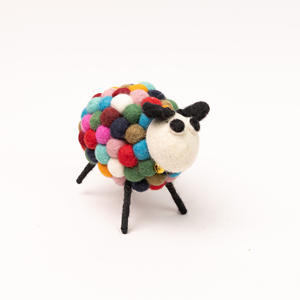 Adorno de oveja de fieltro hecho a mano de 12 cm, figura de animal de granja de lana, decoración para guirnaldas, oveja de fieltro, fieltro y hilo para niños, venta al por mayor a granel - Product Image 2
