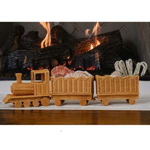 Wholesale Charming <b>Rattan</b> Train Set Woven Wicker Train Decor Accent For <b>Dining</b> <b>Table</b> Restaurant And Party Decoration - Product Image 5