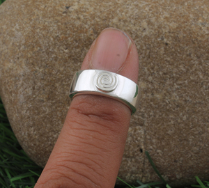 Bague fine minimaliste en argent sterling 925 plaqué, empilable, pour femme, style simple et discret - Product Image 1