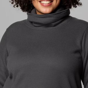 Sudaderas Blancas de Alta Calidad para Mujer, Diseño Personalizado, Cuello Tipo Capucha, con Orificios para los Pulgares - Product Image 2