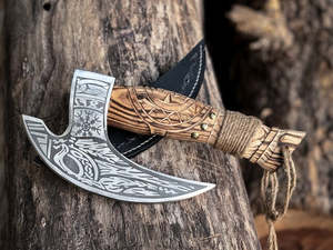 Cuchillo para Pizza Estilo Vikingo con Calavera Grabada, Hecho a Mano, Mini Hacha para Acampar, Cuchilla de Acero Inoxidable para Cortar Leña - Product Image 3