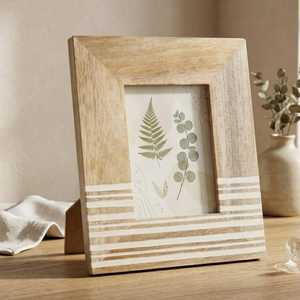 Cadre photo artisanal haut de gamme en résine et bois incrusté – Motif multicolore vibrant fait main, forme et dimensions personnalisées, décoratif - Product Image 2