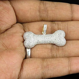 Colgante de Hueso de Perro con Diamante Moissanita de Corte Brillante Redondo en Plata 925, Estilo Hip Hop Personalizado, Regalo para Mascotas - Product Image 5