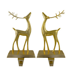 Juego de 2 elegantes soportes dorados para calcetines navideños con forma de reno, colgadores metálicos para chimenea, decoración navideña para el hogar. - Product Image 1