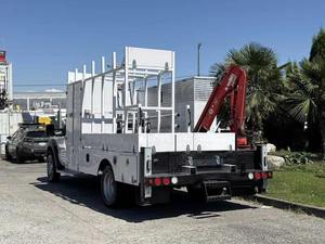 Cabeza tractora diésel 6x4 de servicio pesado para transporte de carga comercial y logística por carretera - Product Image 3