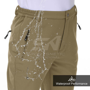 Ropa Resistente para Actividades al Aire Libre con Diseño Moderno, Pantalones Softshell Cómodos para Aventura - Product Image 5