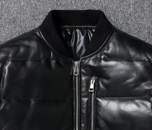 Chaqueta de Invierno para Hombre con Capucha y Bloques de Color, Cuello Alto, Cierre de Cremallera, Cortavientos, Ajuste Holgado Informal, Relleno de Poliéster - Product Image 4
