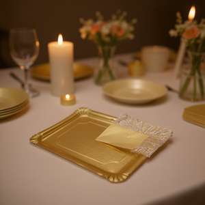 Plateau jetable en papier doré – Vaisselle élégante et décoration de table pour fêtes - Product Image 1