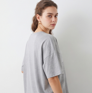 T-shirt ample à col en V pour femme, décontracté, 100 % coton jersey imprimé, manches courtes, léger, 230 GSM, coupe ample - Product Image 4