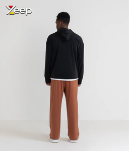 XEEP Sweat à capuche décontracté personnalisé pour homme avec imprimé frontal, coupe régulière, veste d'entraînement d'hiver respirante à séchage rapide avec poches, OEM - Product Image 4