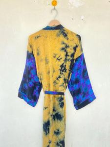 Kimono de seda hecho a mano con tinte de corbata azul y amarillo para ella Kimono indio Sari de seda reciclada Vintage - Product Image 6