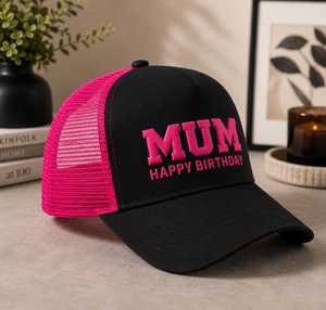 Gorra Trucker de 6 Paneles Ajustable para Mujer, con Estampado 'Mum Happy Birthday' y Malla Negra y Rosa, Casual, Primavera Verano - Product Image 1
