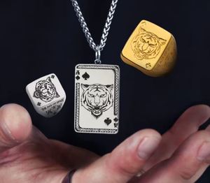 Collier pendentif carte tigre en argent sterling 925, breloque rectangulaire sertie de pierres, bijoux personnalisés gravés pour soirée - Product Image 1