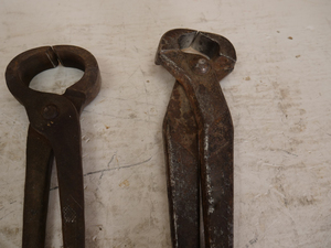 Outils de toilettage pour chevaux de style vintage, en acier inoxydable, pour le travail du ferrier. - Product Image 4