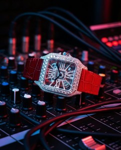 Montre mécanique de luxe carrée avec grand cadran en diamant moissanite, design sur mesure, style hip-hop - Product Image 1